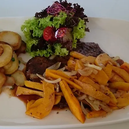 Landhaus Szálloda 2*